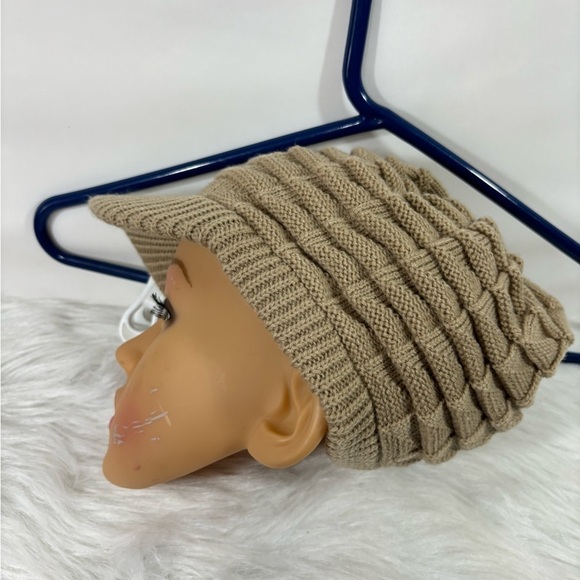 NWOT Cap With Bill Tan OS - Picture 5 of 6